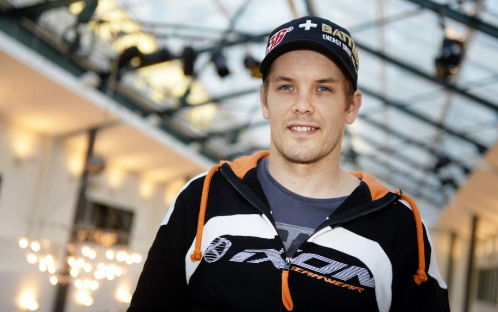 KTM:n testikuljettajana työskentelevä Mika Kallio sai Valencian MotoGP-kilpailuun villin kortin. LEHTIKUVA / VESA MOILANEN