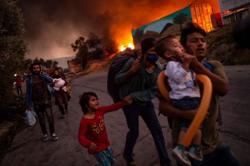Morian vastaanottokeskus Lesboksella paloi kuluvan kuun alussa. Lehtikuva/AFP