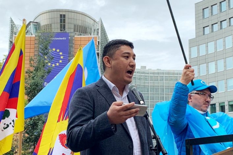 Harri Uyghur on edelleen Suomen kansalainen, mutta oleskelee pääasiassa ulkomailla kampanjointityönsä vuoksi. Kuva Brysselistä.