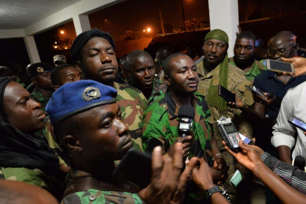 Eilen kapinoimaan ryhtyneet sotilaat kertoivat medialle näkemyksensä tilanteesta. LEHTIKUVA/AFP