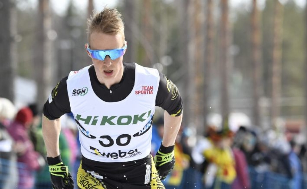 Joni Mäki on hiihtänyt kauden maailmancupissa parhaimmillaan henkilökohtaisessa kilpailussa 11:nneksi Rukalla. LEHTIKUVA / Heikki Saukkomaa
