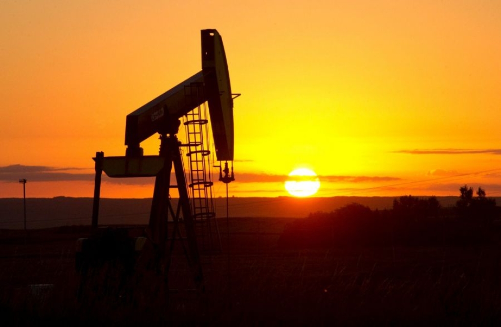 Hinnanlasku johtuu siitä, etteivät suuret öljyntuottajamaat päässeet sopuun tuotannon rajoituksista. Lehtikuva/AFP