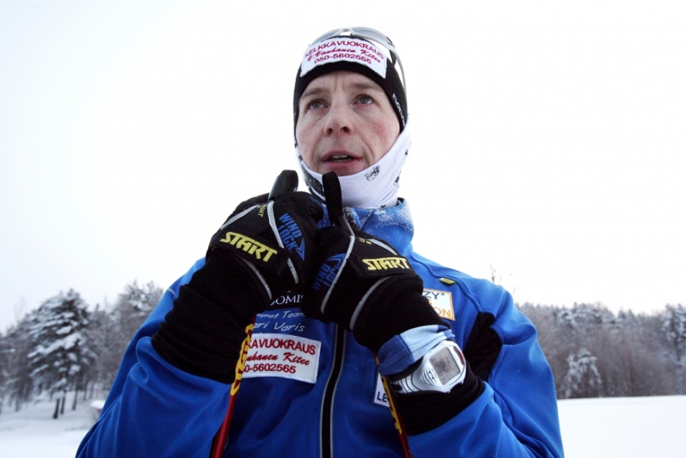 Kari Varista harmittaa hiihdon puolesta. Nuoret hiihtäjät kärsivät dopingkäryistä kaikkein eniten.