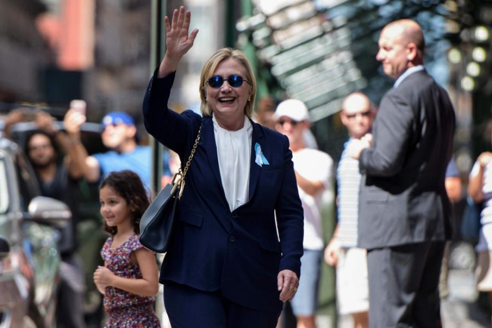 Hillary Clinton palaa kampanjoimaan. LEHTKUVA/AFP