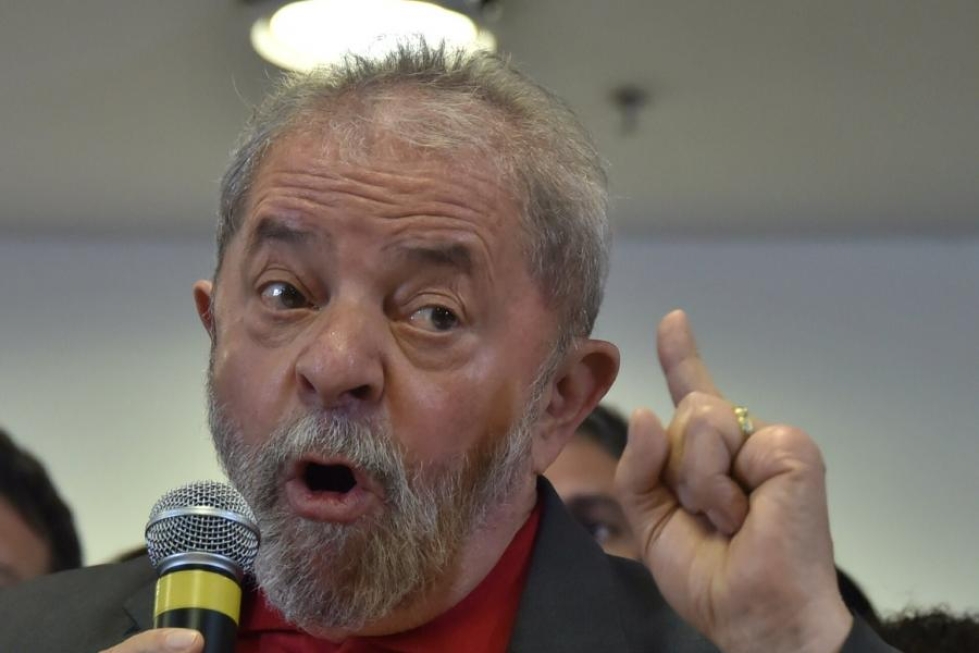 Brasilian takavuosien presidentti Luiz Inacio Lula da Silva kiistää häneen liitetyt korruptioepäilyt. LEHTIKUVA/AFP