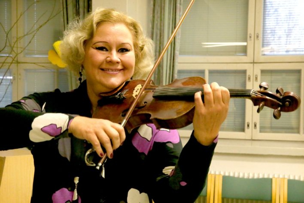 Liisa Karhu on soittanut viulua 10-vuotiaasta saakka.