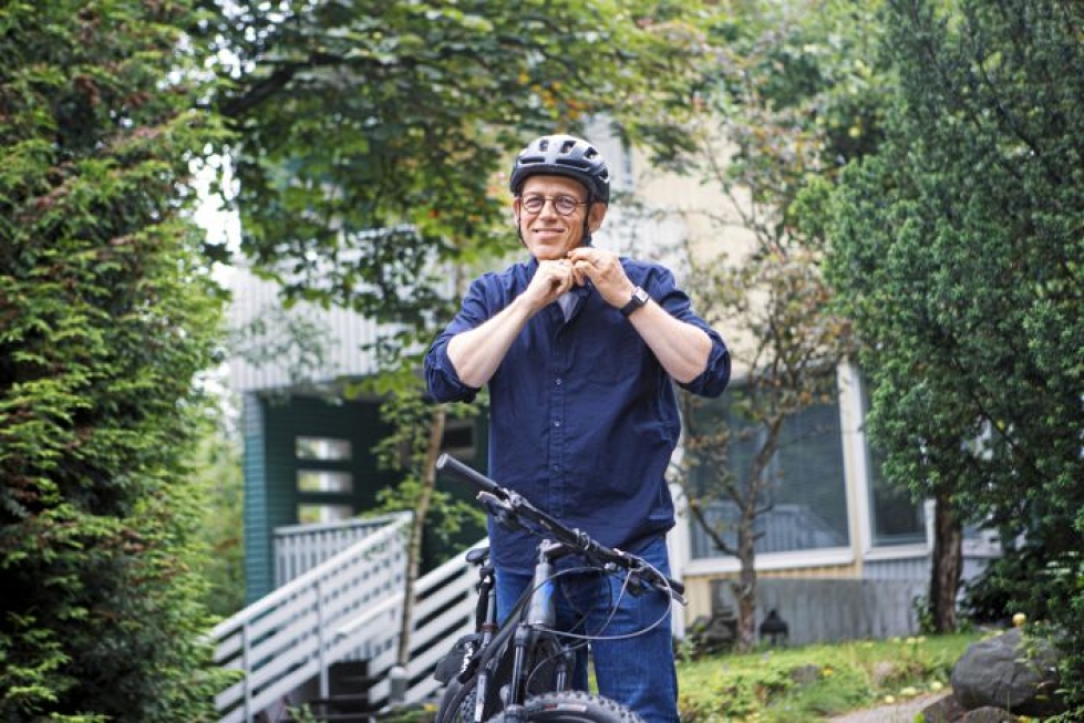 Kimmo Rönkä pyöräilee joka paikkaan. Sen hän oppi kotikaupungissaan Mikkelissä, jossa kulkuvälineenä toimi aina polkupyörä.