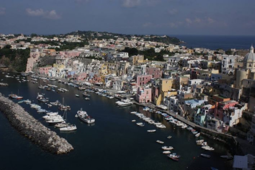 Kuva Procan saarelta Napolin edustalta.