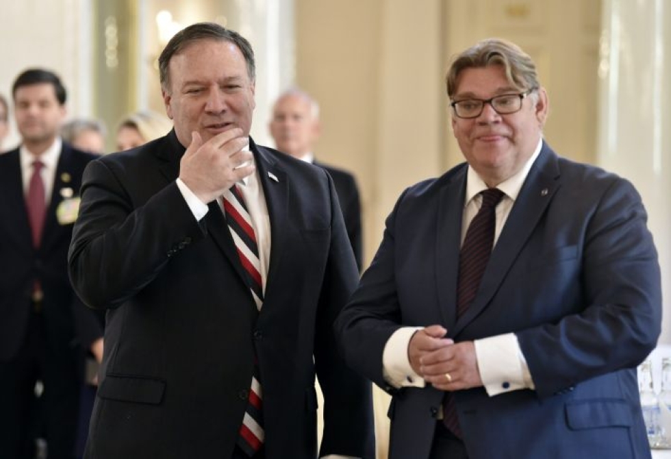 Ulkoministerit Mike Pompeo ja Timo Soini keskustelivat Suomen ja Yhdysvaltain kahdenkeskisistä suhteista sekä Euroopan turvallisuudesta. LEHTIKUVA / JUSSI NUKARI