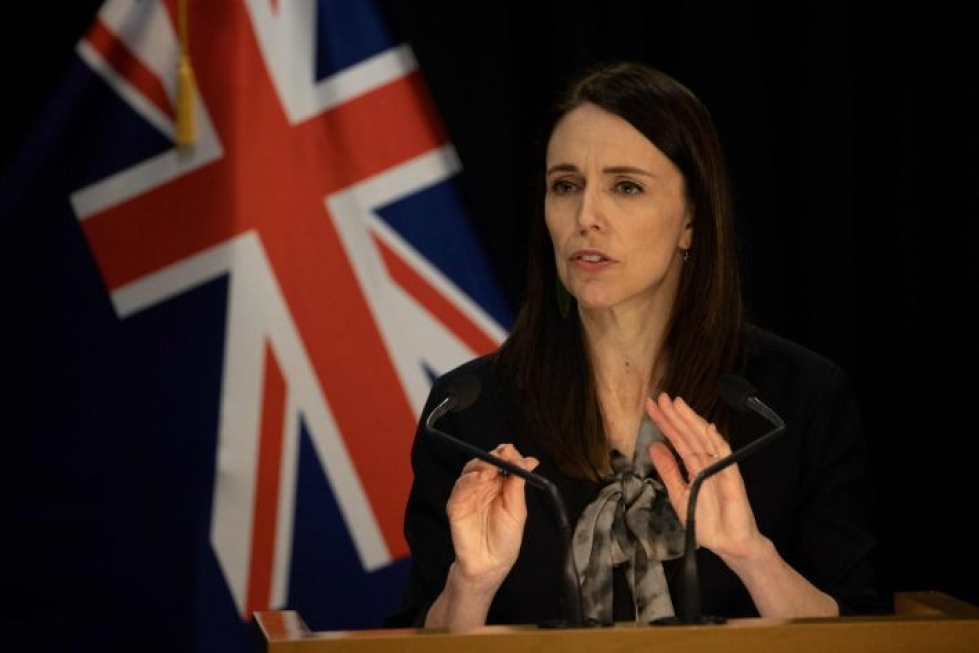 Uuden-Seelannin pääministeri Jacinda Ardern varoittaa mahdollisesta vaalien siirtämisestä koronan takia. LEHTIKUVA/AFP