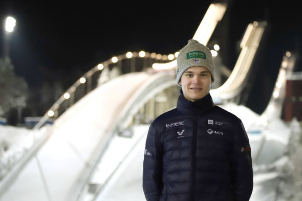 Perttu Reponen toivoo pääsevänsä kilpailemaan nuorten MM-kisoissa Lahdessa kotiyleisön edessä. Yhdistetyssä on henkilökohtaiset kisat keskiviikkona ja sunnuntaina sekä joukkuekisa perjantaina.