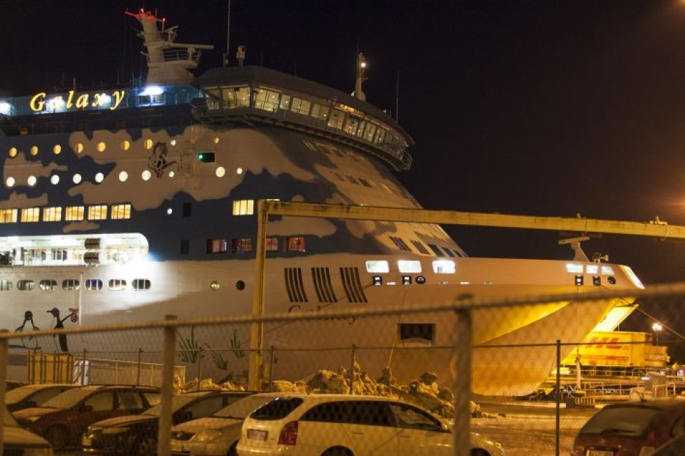 Epäilty joukkoraiskaus tapahtui Silja Galaxy -laivalla Turun ja Tukholman välillä tiistain ja keskiviikon välisenä yönä.  LEHTIKUVA / Viena Kytöjoki
