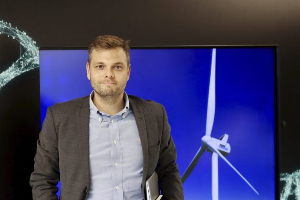 Maailman suurimman tuulivoimavalmistaja Vestasin viestintäjohtaja Kresten Örnbjerg yhtiön toimistolla Kööpenhaminassa. Lehtikuva / Lassi Lapintie