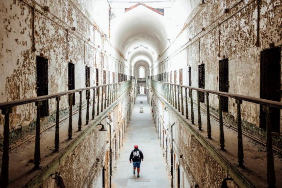 Online-kierros Eastern State Penitentiaryn vankilassa Philadelphiassa toimii Googlemapsin tavoin. Kulkusuunta valitaan hiirellä, ja kiinnostavimmista kohteista voi klikata esiin lisäaineistoa.