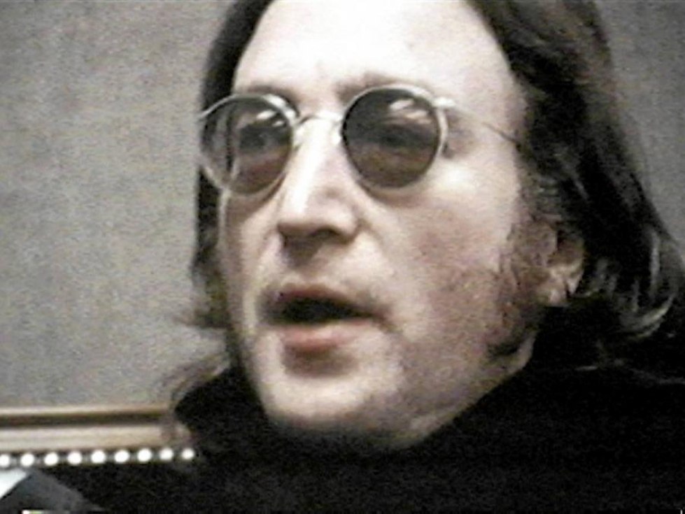 John Lennonille kuuluneesta pianosta joutunee maksamaan vähintään miljoona euroa.