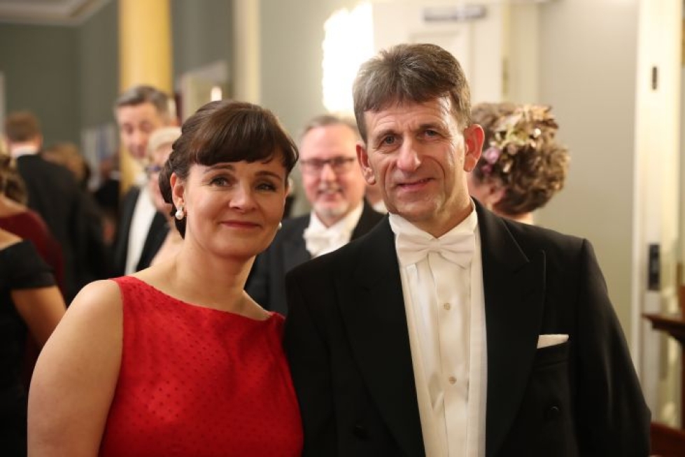 Jouni Koskela juhli Linnassa yhdessä vaimonsa Marja Koskelan kanssa.