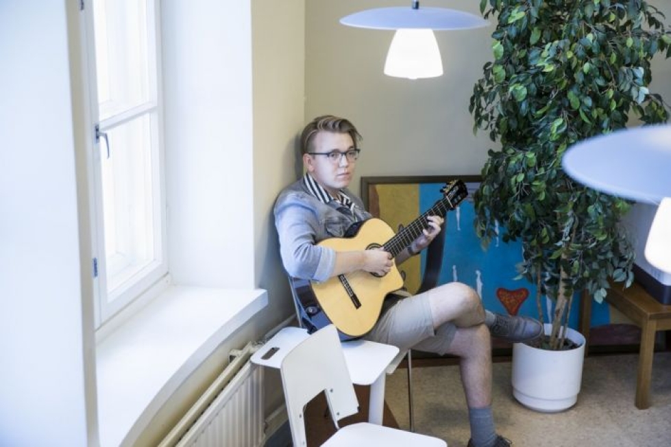 Musiikki- ja ilmaisulinjalla opiskeleva Justus Salonen haluaa hyödyntää neljä lukiovuottaan hyvin opiskeluun.