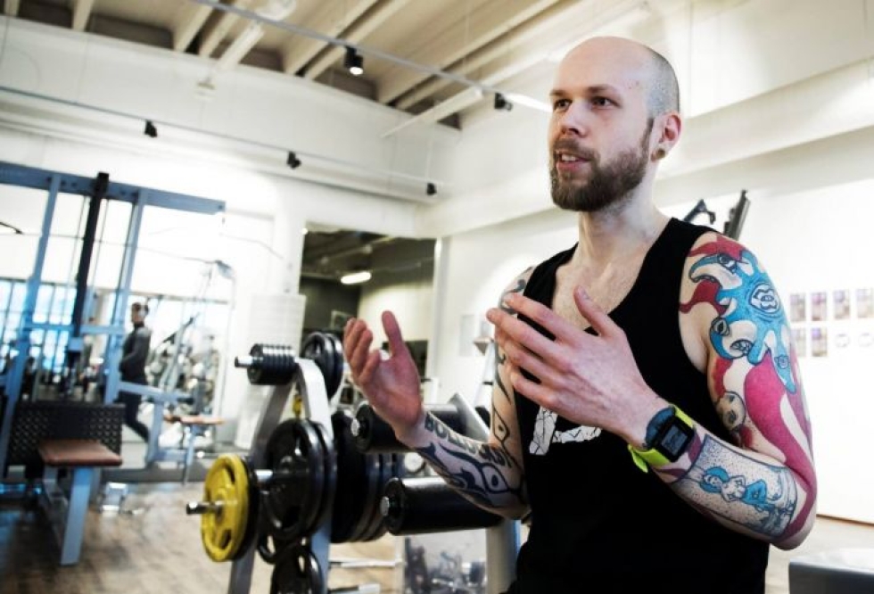 Iiro Väisälän mielestä tatuoinnit ovat keino oman kehon haltuunottoon, samaan tapaan kuin  kuntoilu.
