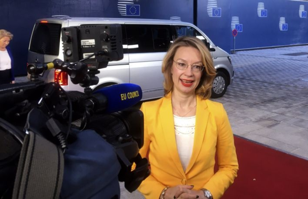 Eurooppaministeri Tytti Tuppurainen (sd.) Brysselissä tänään. LEHTIKUVA / ANNIINA LUOTONEN