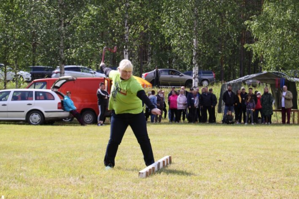 Naisten sarjan voitti juankoskelainen Asta Kankaala. Hän heitti pisimmälle myös viime vuonna.
